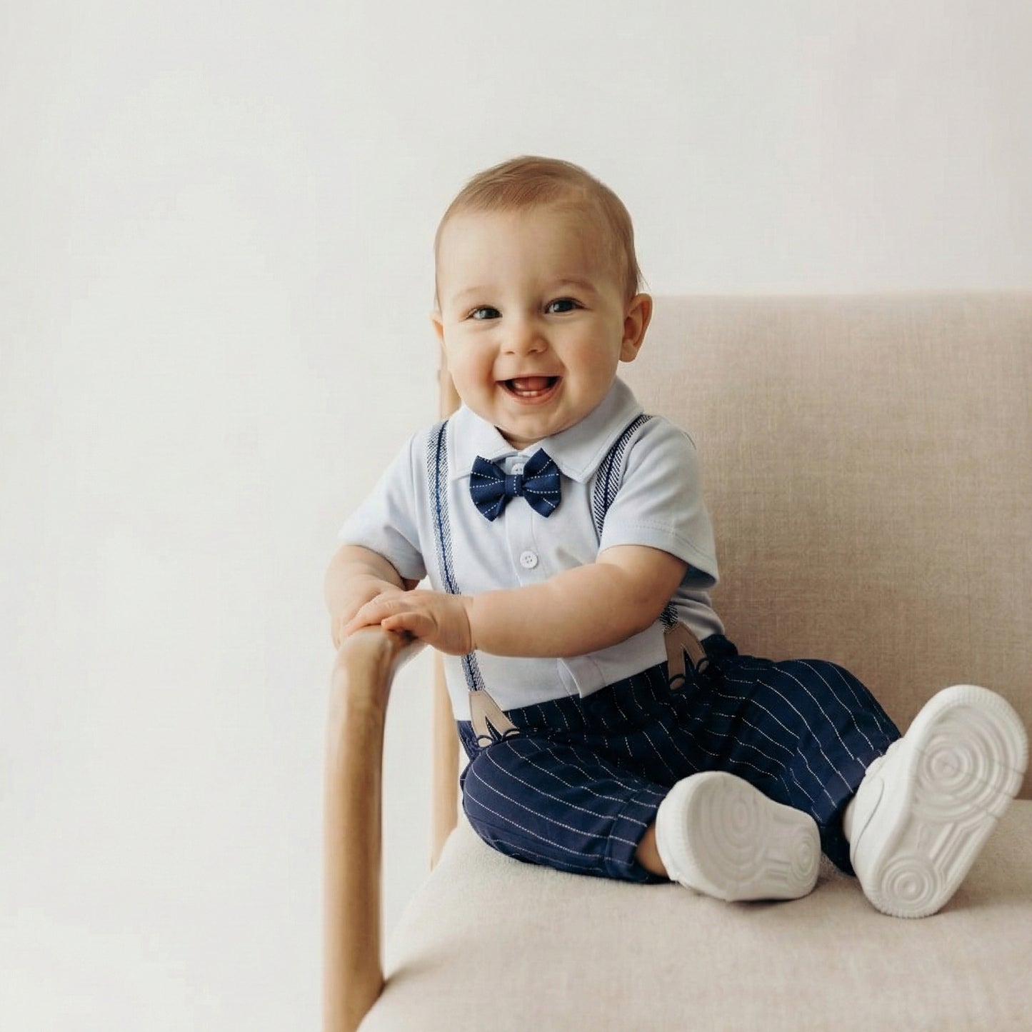 AMA™ Little Suspenders Gentleman Kids Onesie