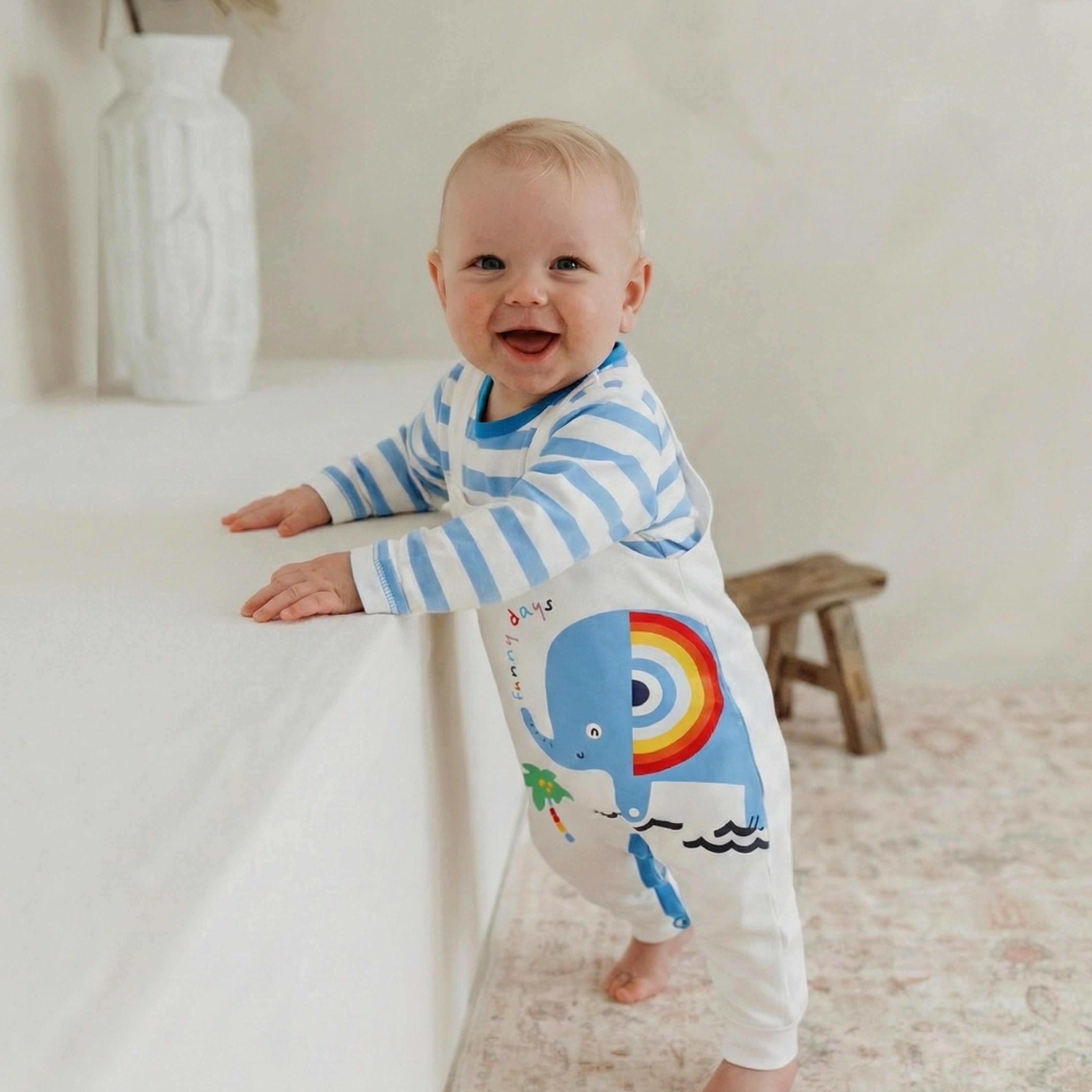 AMA™ Little Rainbow Elephant Kids Onesie