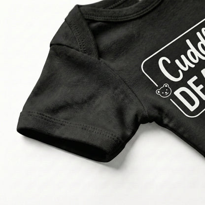 AMA™ "Cuddle Dealer" – Funny Baby Bodysuit