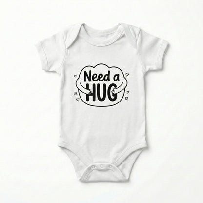 AMA™ "Need a Hug" – Funny Baby Bodysuit