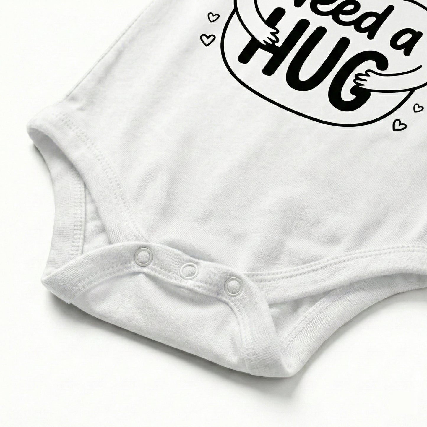 AMA™ "Need a Hug" – Funny Baby Bodysuit
