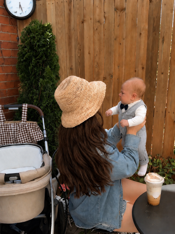 Holly C. | Silver , 6–9M