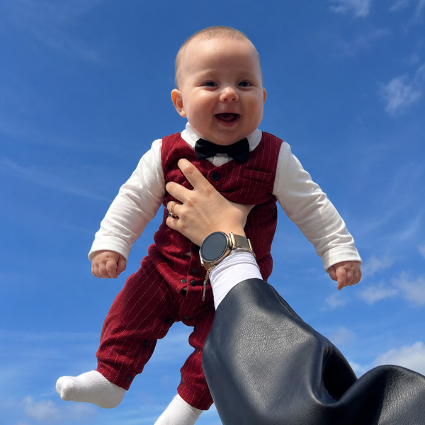 Rebecca L. | Red , 6–9M
