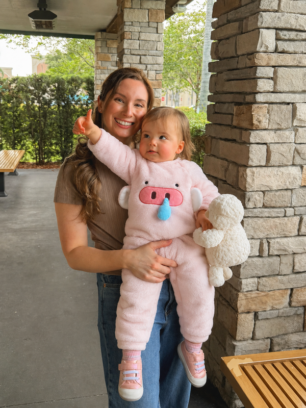 Hannah J. | Piggy, 9–12M