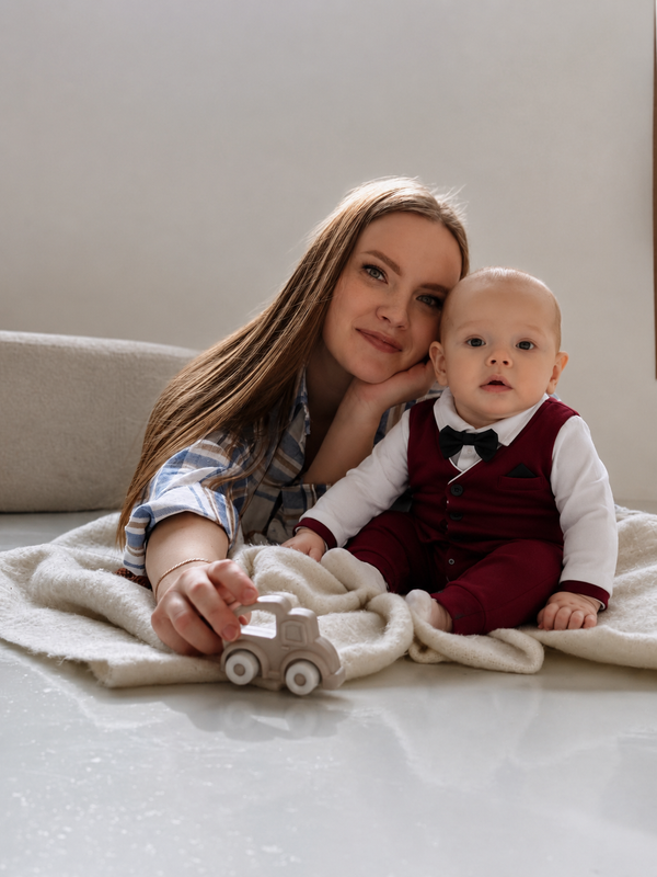 Caroline S. | Burgundy, 3–6M