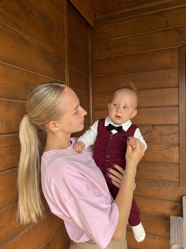Brooke M.| Burgundy, 9–12M